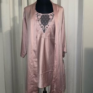 Dusty rose pink babydoll and robe size small